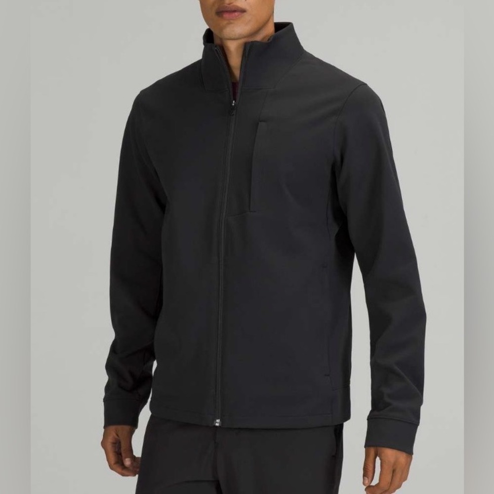 NWOT Lululemon Sojourn Jacket Black